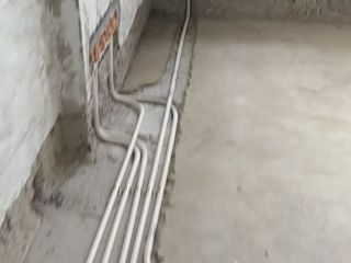 水、电管开槽施作