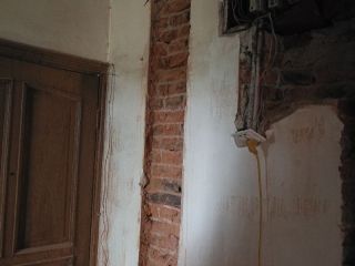 水、电管开槽施作