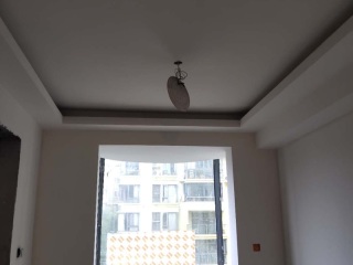 墙、顶面乳胶漆及墙纸铺贴