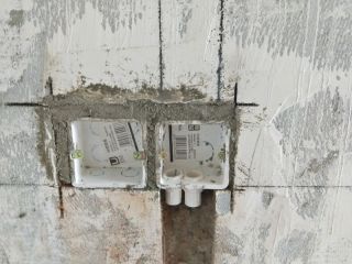 水、电管开槽施作