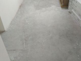 地砖铺贴及地面找平施作