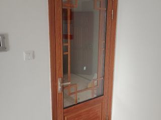 成品门及墙纸铺贴