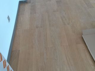 实木复合地板铺设