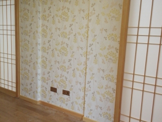 成品门及墙纸铺贴