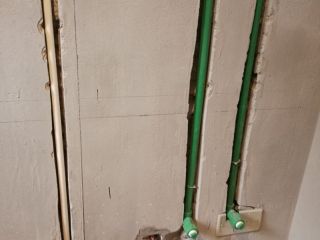 水、电管开槽施作