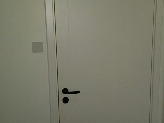 成品门及墙纸铺贴