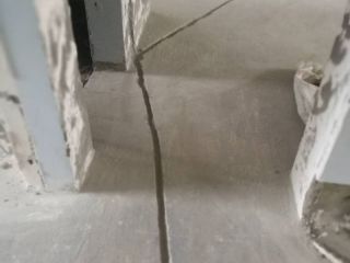 水、电管开槽施工