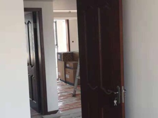 成品门及墙纸铺贴