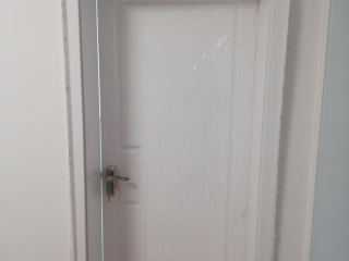 成品门及墙纸铺贴