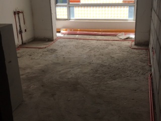 水、电管开槽施作