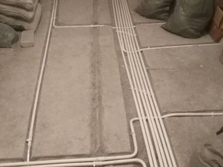 强、弱电路穿线施作