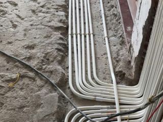 水、电管开槽施作