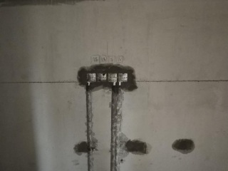 水、电管开槽施作