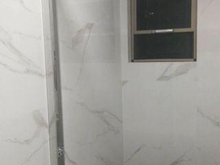 厨房、卫生间墙砖施作