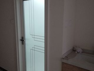 成品门及墙纸铺贴