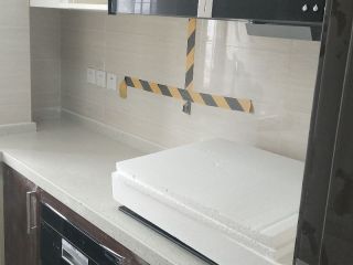 厨房、卫生间墙砖施作