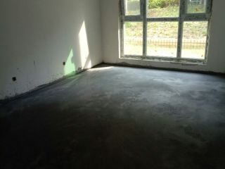 地砖铺贴及地面找平施作