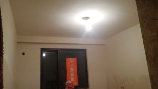 墙、顶面腻子批嵌