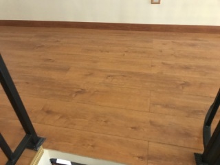 实木复合地板铺设