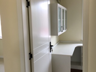 成品门及墙纸铺贴