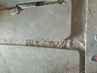 水、电管开槽施作