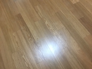 实木复合地板铺设