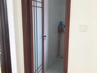 成品门及墙纸铺贴