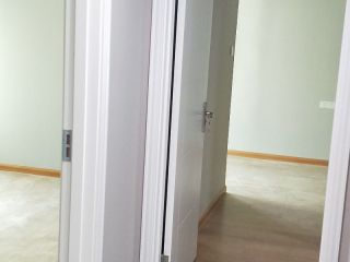 成品门及墙纸铺贴