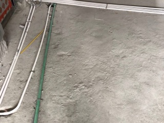 水、电管开槽施工