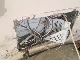 水、电管开槽施工