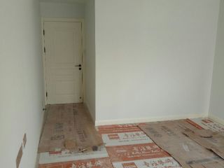 成品门及墙纸铺贴