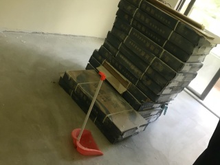 地砖铺贴及地面找平施作