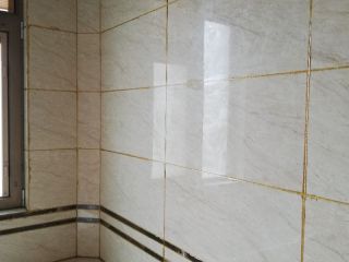 厨房、卫生间墙砖施作