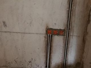 强、弱电路穿线施作