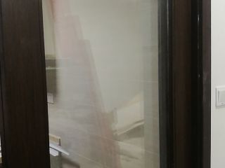 套装门、踢脚线安装