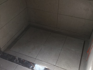 地砖铺贴及地面找平施作