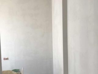 墙、顶面腻子批嵌