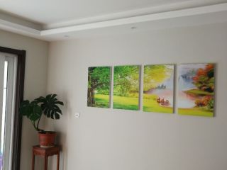 现场背景墙及隔墙施作