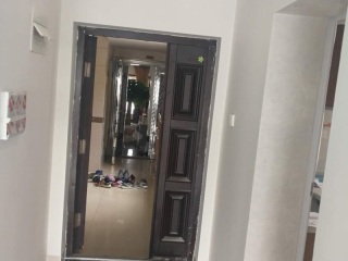 成品门及墙纸铺贴