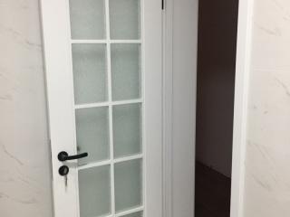 成品门及墙纸铺贴