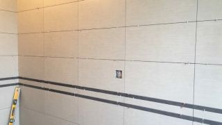 厨房、卫生间墙砖施作