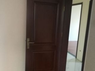 成品门及墙纸铺贴