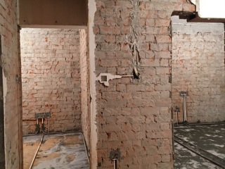 水、电管开槽施作