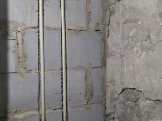 强、弱电路穿线施作