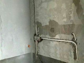 水、电管开槽施作