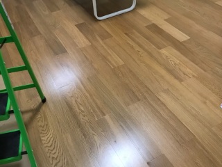 实木复合地板铺设
