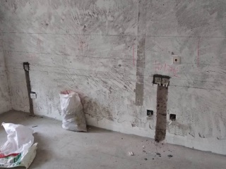 水、电管开槽施作