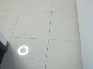 地砖铺贴及地面找平施作