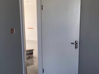 成品门及墙纸铺贴