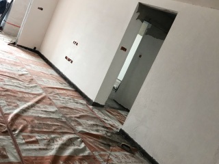 地砖铺贴及地面找平施作